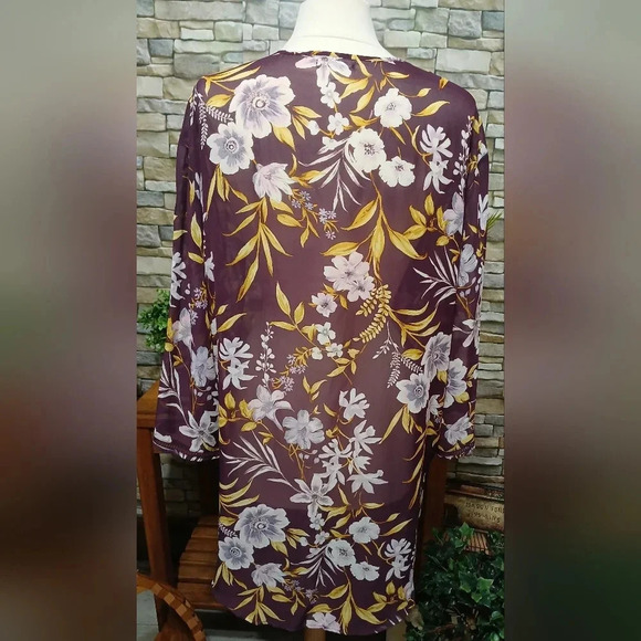 🏵Maurices Wine Floral Crochet Trim Open Front Sheer Kimono - Picture 3 of 5